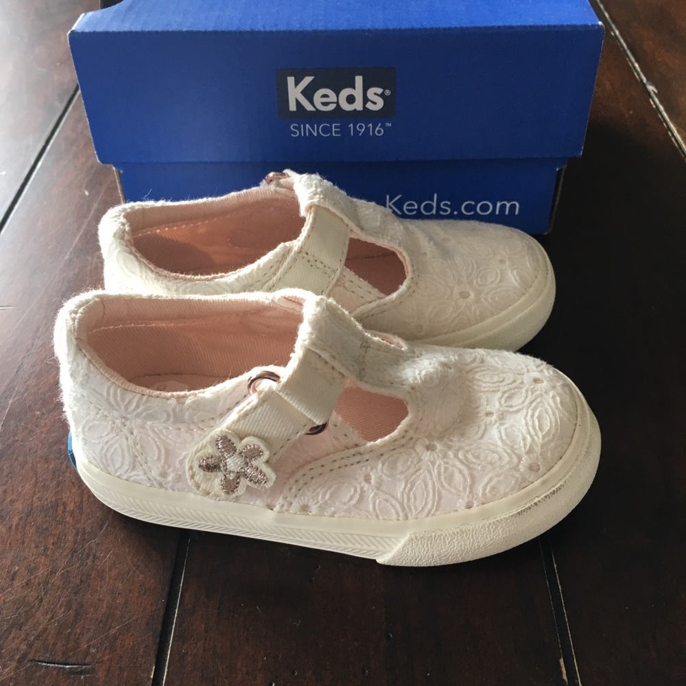Brand New Size 5 Toddler Girl Keds Lace Shoes